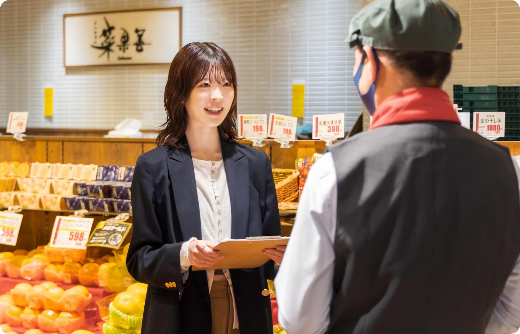 営業グループの仕事風景画像